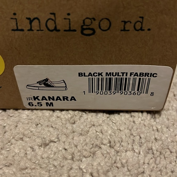 New Black Slip On Canvas Shoes By Indigo 
Never Been Worn, size 6.5 M - Picture 4 of 4